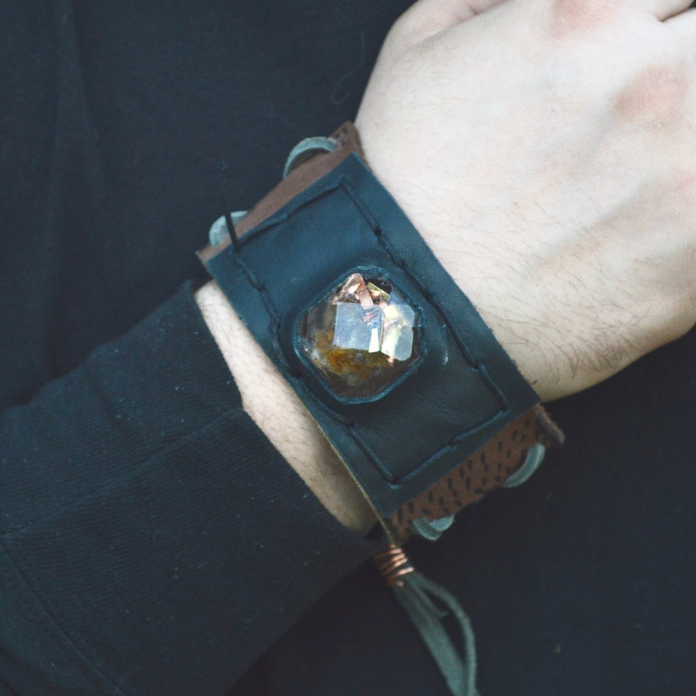 Orgonite Carnelian Copper Leather Cuff Bracelet - Picture 6 of 7